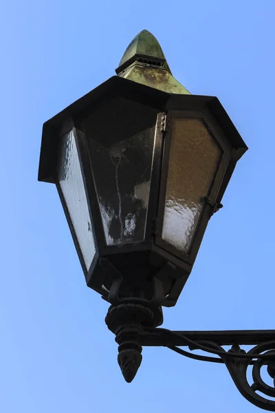 Vertikální Záběr Klasickou Pouliční Lampu — Stock fotografie