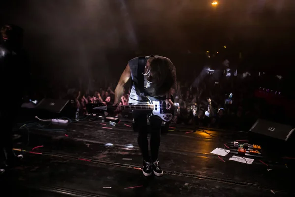 Johannesburg South Africa Feb 2018 Гітара Сцені Грає Темний Образ — стокове фото