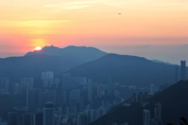 Utsikt Över Höghus Vid Solnedgången Hongkong — Stockfoto