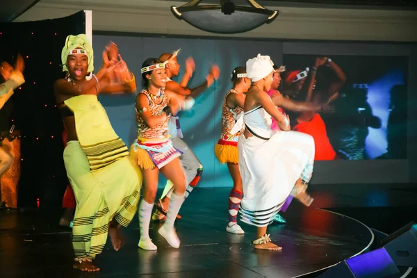 Annesburg Jižní Afrika Května 2019 Tradiční Africké Tanečnice Oblečením Modrými — Stock fotografie