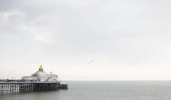 Pier Bij Eastbourne Aan Kust Van East Sussex — Stockfoto