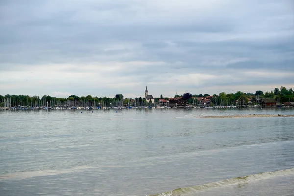 Ein Schöner Blick Auf Die Stadt Ufer Des Sees Mit — Stockfoto