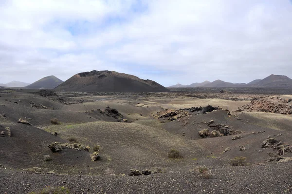 Spanyol Kanarya Adası Lanzarote Nin Çorak Volkanik Manzarası — Stok fotoğraf