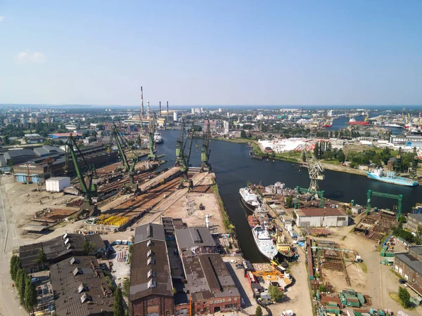 Gdansk Poland Jun 2021 Flygfoto Över Skeppskranar Och Gamla Hamnen — Stockfoto