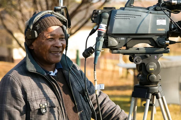 Johannesburg Sudafrica Agosto 2021 Cameraman Dietro Quinte Una Diretta Televisiva — Foto Stock