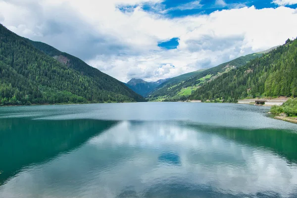 Zdjęcie Pokazuje Szerokokątne Ujęcie Tamy Zoggler Południowym Tyrolu Włochy — Zdjęcie stockowe