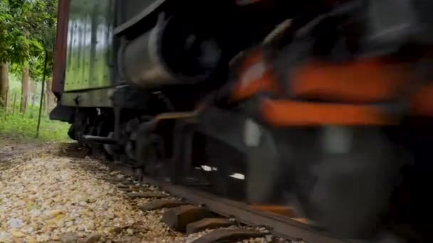 Oude Spoorlocomotief Rails Spoorweg Trein Vervoer Transport Voertuig — Stockvideo