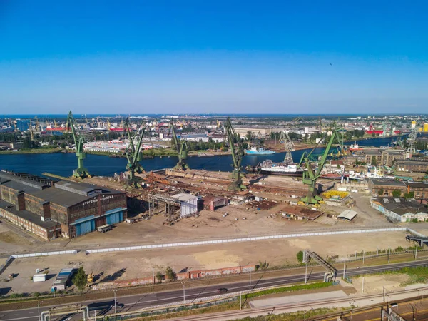 Gdansk Poland Jun 2021 Повітряний Вид Корабельні Крани Старий Порт — стокове фото