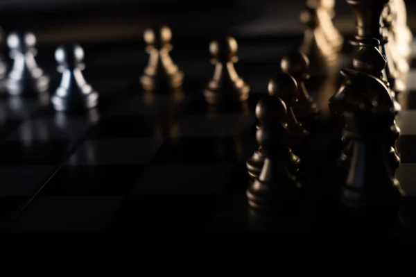 Взгляд Шахматистов Шахматную Доску Концепцию Стратегии — стоковое фото
