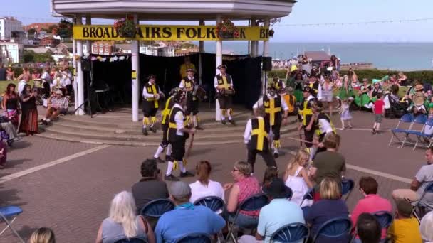 Halk Fuarındaki Dans Gösterisi Görüntüleri — Stok video