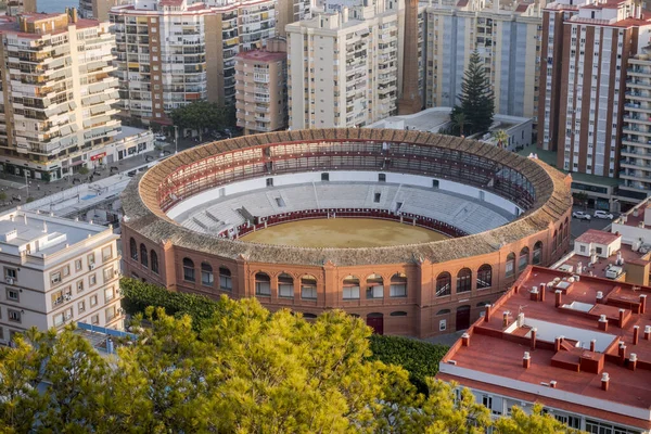 Spanya Malaga Yüksek Binalarla Çevrili Bullring Hava Görüntüsü — Stok fotoğraf