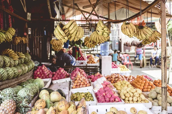 Bacolod Philippines Feb 2019 Den Filippinska Infödda Marknadsplatsen Med Lokalbefolkningen — Stockfoto