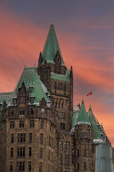 Uma Foto Vertical Edifício Confederação Salão Parlamento Ottawa Ontário Canadá — Fotografia de Stock