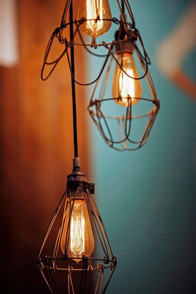 Une Mise Point Sélective Des Lustres Suspendus Lampe Décorative — Photo