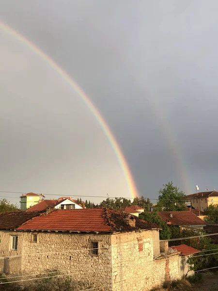 Hermoso Arco Iris Doble Después Lluvia Pueblo — Foto de Stock