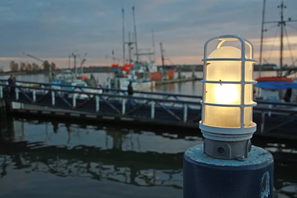 Closeup Shot Cylinder Shaped Lamp Docks Vancouver Canada — Stock Photo, Image