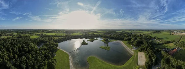 Szeroki Panoramiczny Obszar Rekreacyjny Holandii Widziany Powietrza Krajobrazowym Stawem Zielonymi — Zdjęcie stockowe