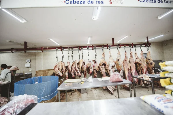 Zacatecas Mexico Apr 2018 Row Hanging Fresh Meat Market Zacateca — Stock Photo, Image