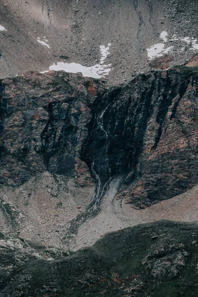 Gyönyörű Kilátás Nyílik Sziklás Dombok Hegyek Gran Paradiso Természetvédelmi Park — Stock Fotó