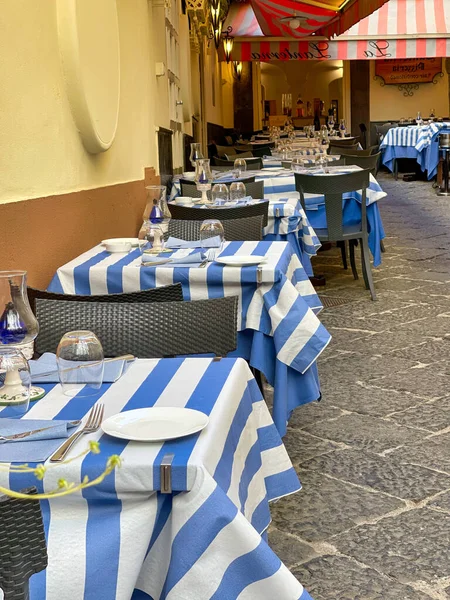 Sorrento Italy Jun 2021 Interior Restaurant Blue White Striped Stablecloths — стоковое фото