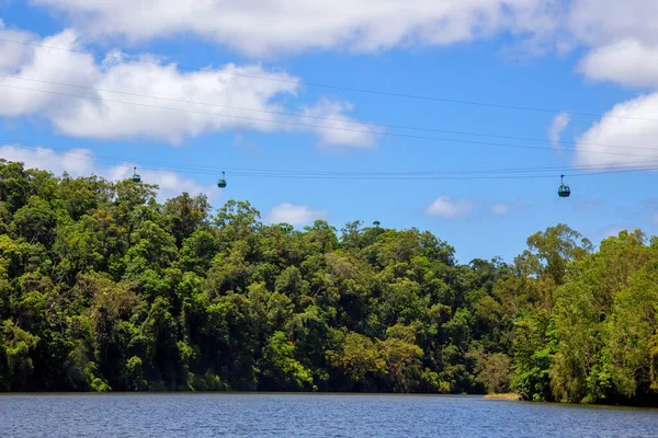 Skyrail Rainforest Cableway Góndolas Sobre Hermoso Río Barron Cerca Kuranda — Foto de Stock