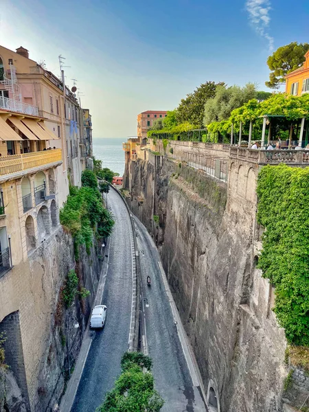 Sorrento Itália Junho 2021 Tiro Vertical Estrada Central Que Leva — Fotografia de Stock