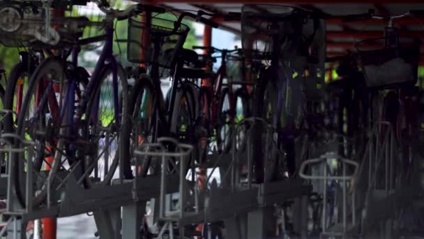 Imágenes Estacionamiento Bicicletas Ciudad — Vídeo de stock