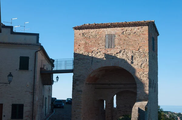 Novilara Itália Junho 2020 Antigos Portões Tijolos Uma Antiga Cidade — Fotografia de Stock
