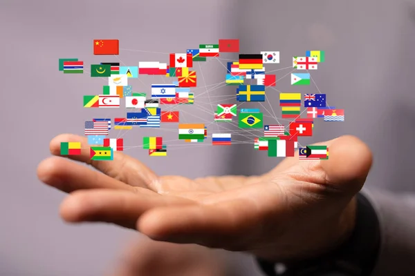 Conceito Digital Comunicação Global Mensagens Internacionais Flutuando Bandeiras Nacionais Mundo — Fotografia de Stock