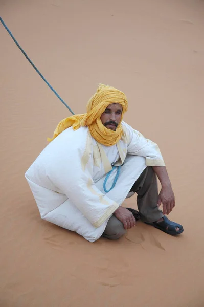 Marrakesh Morocco Jul 2021 High Angle Shot Single Male Sitting — 스톡 사진