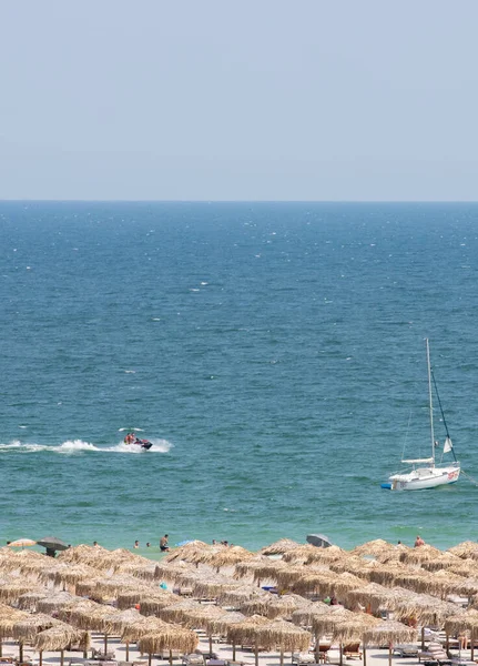 Maia Romania Temmuz 2021 Saman Tepe Örtülü Mamaia Romanya Yelkenli — Stok fotoğraf