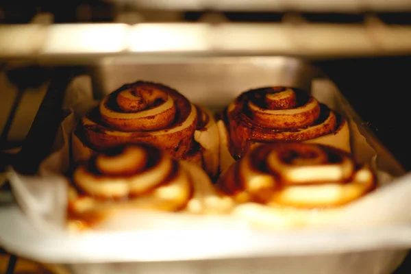 Closeup Shot Hot Delicious Cinnabons Bakery — Stock Photo, Image