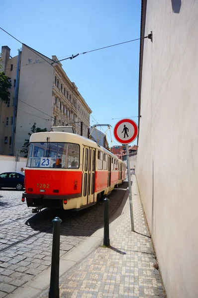 Praga Repubblica Ceca Lug 2019 Vecchio Tram Trasporto Pubblico Una — Foto Stock