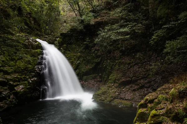 Uma Cachoeira Cênica Uma Longa Exposição Akame Cachoeiras Nabari Japão — Fotografia de Stock