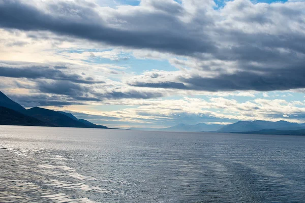 Nádherná Krajina Jezera Hor Tierra Del Fuego — Stock fotografie