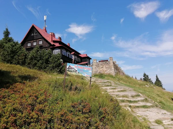 Swieradow Zdroj Polen Aug 2021 Een Hotel Restaurant Stogu Izerskim — Stockfoto