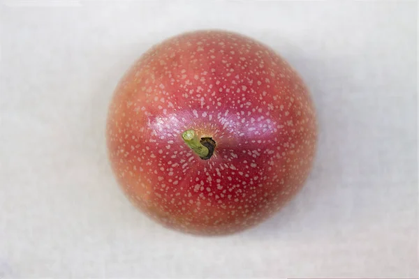 Ekologisk Passiflora Edulis Eller Lila Passionsfrukt — Stockfoto