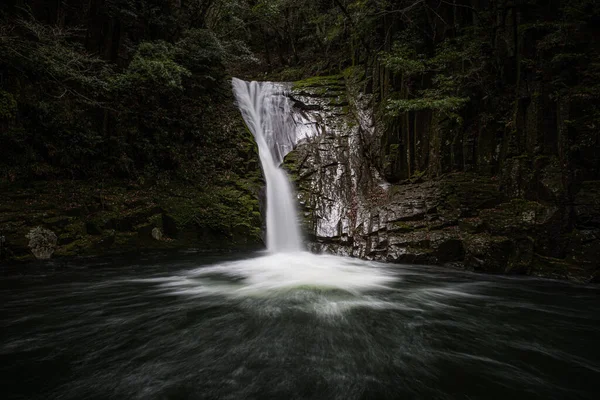 Uma Cachoeira Cênica Uma Longa Exposição Akame Cachoeiras Nabari Japão — Fotografia de Stock