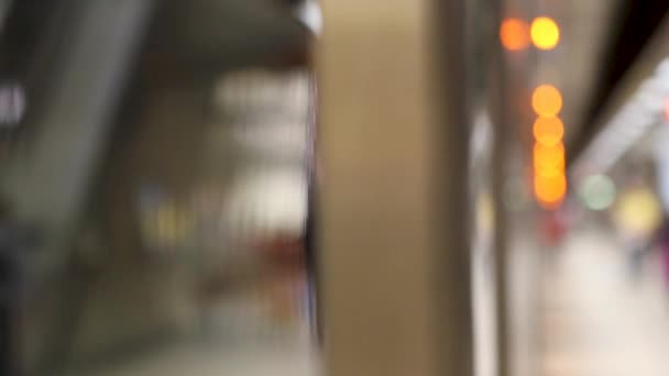 Homályos Felvétel Emberekről Metróban — Stock videók