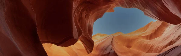 Una Splendida Vista Incredibili Formazioni Arenaria Nel Famoso Antelope Canyon — Foto Stock