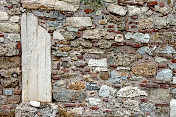 Ein Malerischer Blick Auf Eine Mauer Aus Verschiedenen Steinen — Stockfoto