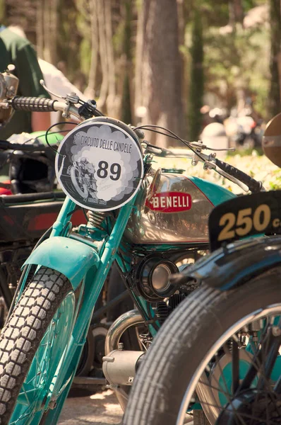 Pesar Italia Junio 2021 Motocicletas Benelli Vintage Expuestas Aire Libre — Foto de Stock