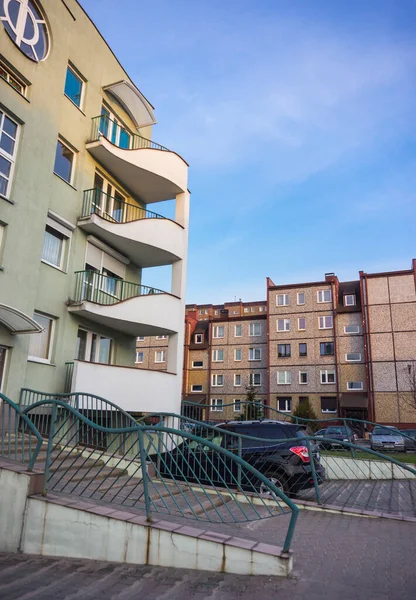 Poznan Polonia Marzo 2015 Plano Vertical Edificio Apartamentos Con Balcones —  Fotos de Stock