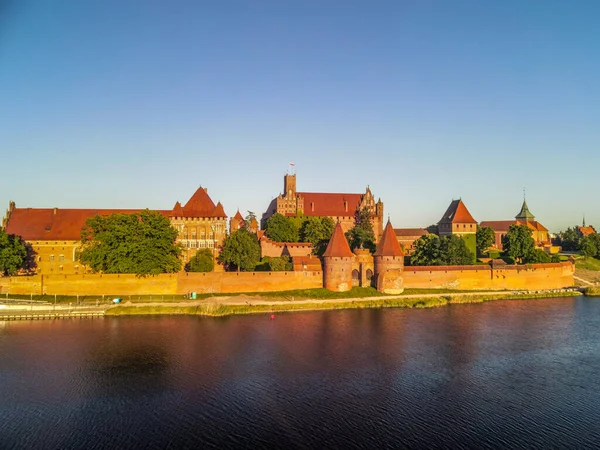 Malbork Polonia Junio 2021 Una Foto Panorámica Aérea Del Castillo —  Fotos de Stock