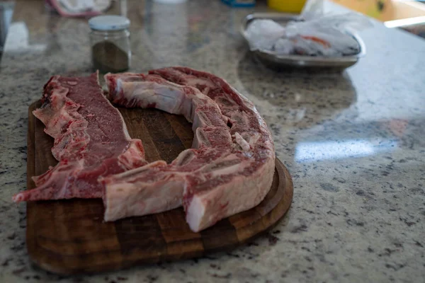 Proceso Preparación Típico Asado Argentino Con Carne Res Embutidos — Foto de Stock