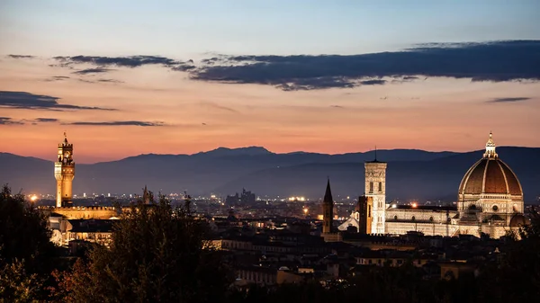 Firenze Dopo Tramonto Con Famosa Chiesa — Foto Stock