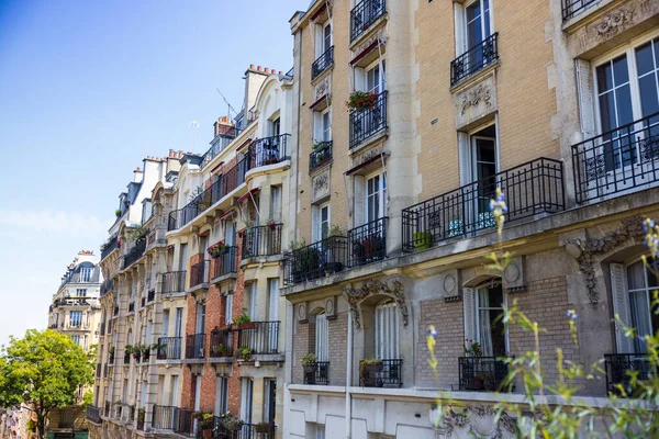 Belos Edifícios Com Varandas Paris França — Fotografia de Stock