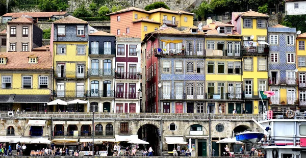 Oporto Portugal Agosto 2017 Una Hermosa Vista Las Coloridas Casas — Foto de Stock
