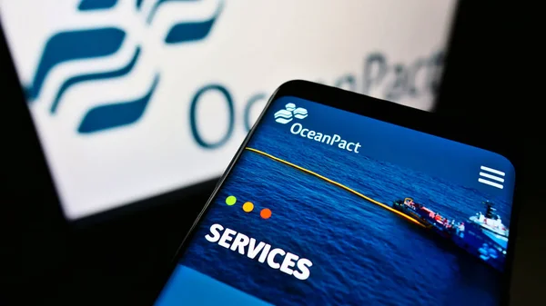 Stuttgart Germany Mar 2021 Mobile Phone Website Company Oceanpact Servicos — Stock Photo, Image