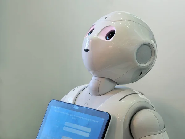 Turin Itália Fevereiro 2020 Robô Pepper Softbank Robotics Primeiro Assistente — Fotografia de Stock
